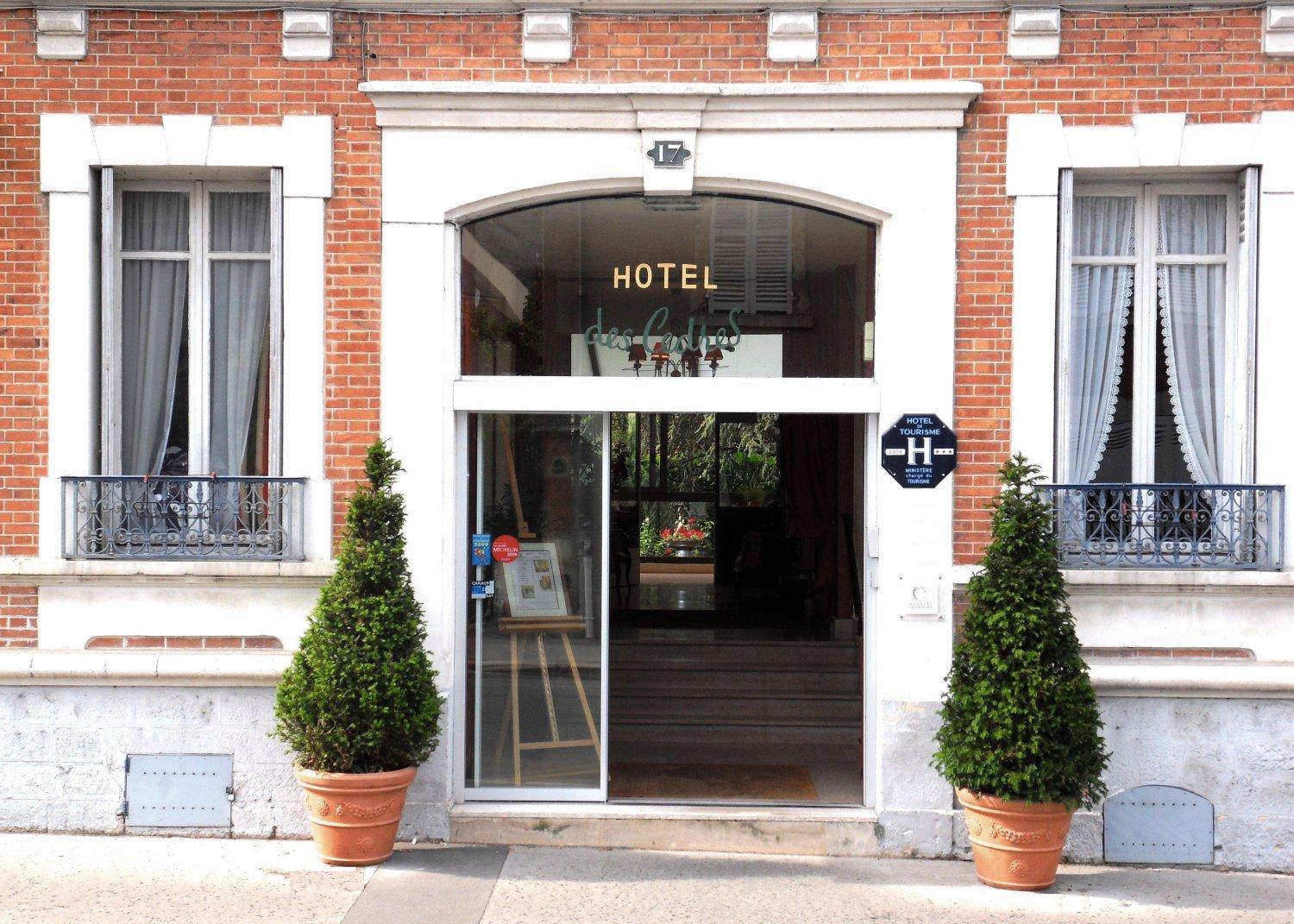 Hotel Des Cedres Orléans Eksteriør bilde